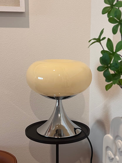 Creamy Apple Table Lamp